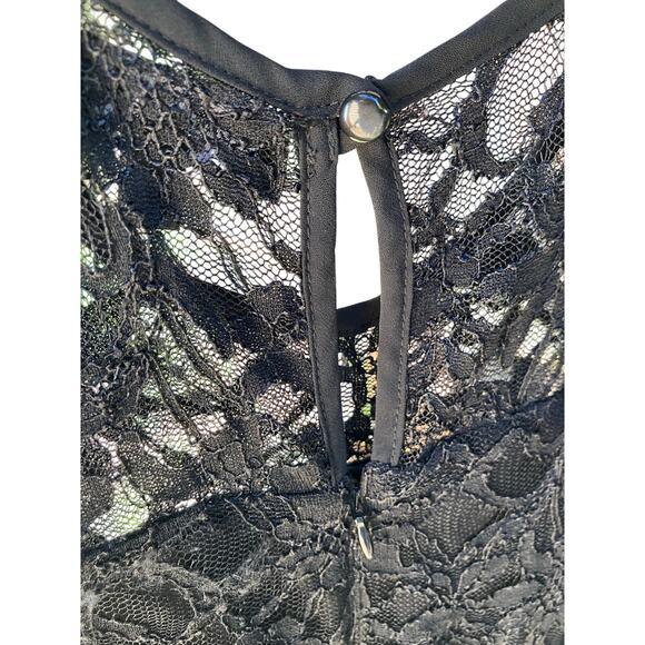Love Reign Lace Dress with Intricate Detailing Black XSmall - Picture 4 of 5